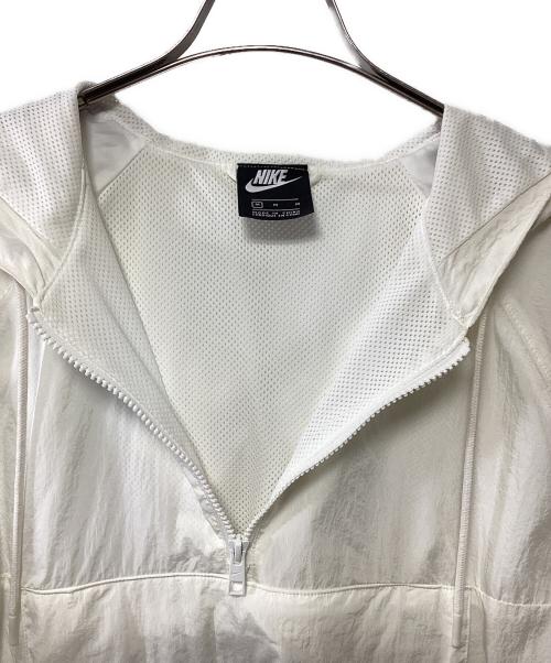 NIKE（ナイキ）NIKE (ナイキ) ナイロンジャケット ホワイト サイズ:Mの古着・服飾アイテム