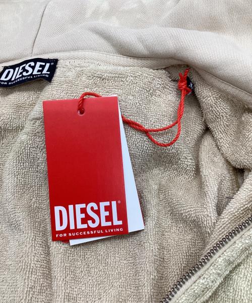 DIESEL（ディーゼル）DIESEL (ディーゼル) F-REGGY-HOOD-ZIP-E3 ベージュ サイズ:XS 未使用品の古着・服飾アイテム