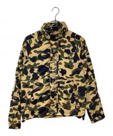 A BATHING APE（アベイシングエイプ）の古着「ナイロンジャケット」｜ベージュ×グリーン×ブラック