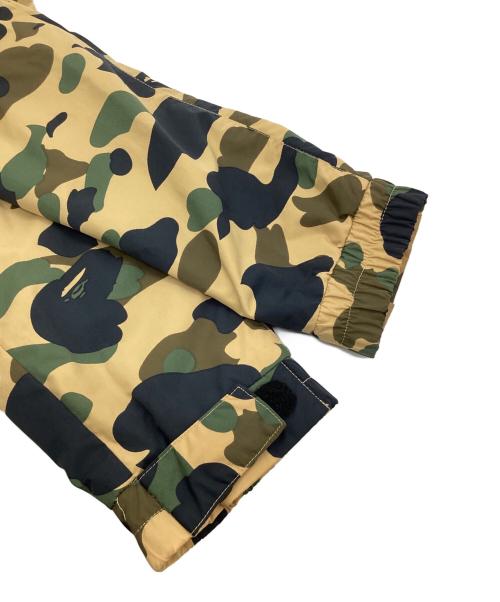 A BATHING APE（ア ベイシング エイプ）A BATHING APE (ア ベイシング エイプ) ナイロンジャケット ベージュ×グリーン×ブラック サイズ:Mの古着・服飾アイテム