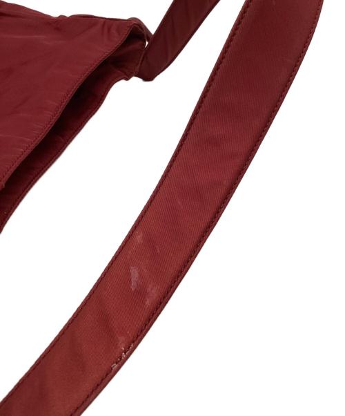 PRADA（プラダ）PRADA (プラダ) ワンショルダーバッグ レッドの古着・服飾アイテム