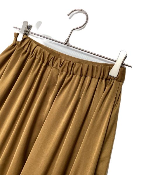 CLANE（クラネ）CLANE (クラネ) ティアードバックロングスカート ベージュ サイズ:1 未使用品の古着・服飾アイテム