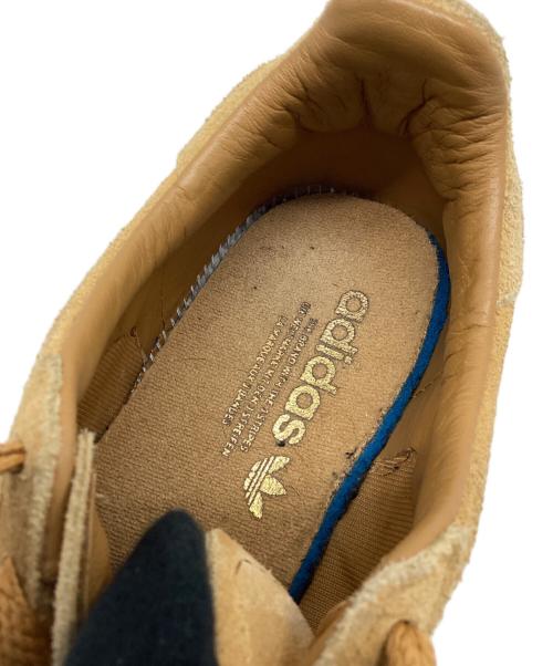 adidas（アディダス）adidas (アディダス) ローカットスニーカー キャメル サイズ:235の古着・服飾アイテム