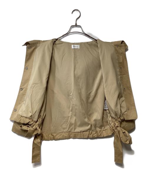 FRAY ID（フレイ アイディー）FRAY ID (フレイ アイディー) ミドルマウンテンパーカー ベージュの古着・服飾アイテム