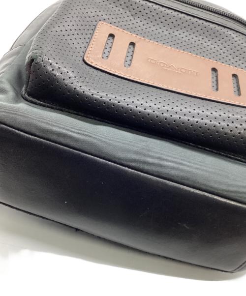 COACH（コーチ）COACH (コーチ) ボディーバッグ ブラック×ブラウンの古着・服飾アイテム