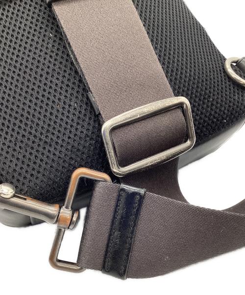 COACH（コーチ）COACH (コーチ) ボディーバッグ ブラック×ブラウンの古着・服飾アイテム