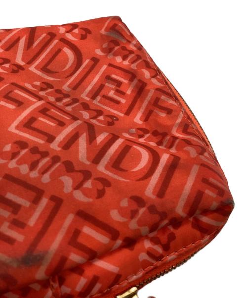 FENDI（フェンディ）FENDI (フェンディ) SKIMS (スキムス) メイクポーチ レッドの古着・服飾アイテム
