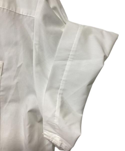 X-LARGE（エクストララージ）X-LARGE (エクストララージ) 半袖シャツ ホワイト×ブルー×オレンジ サイズ:XL 未使用品の古着・服飾アイテム