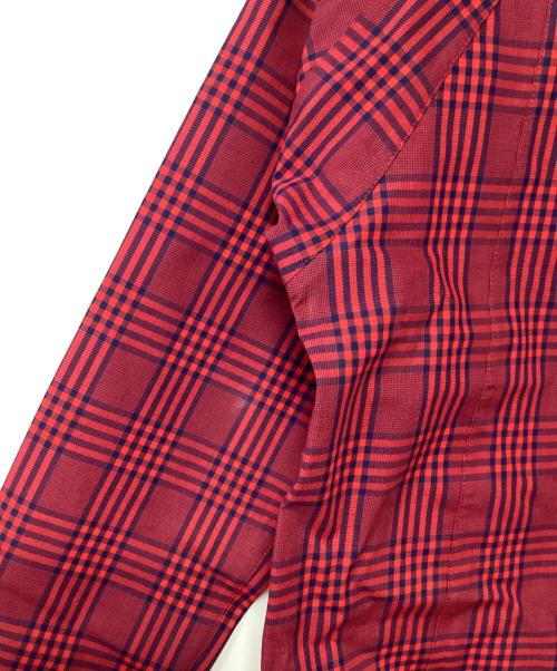 WHITE MOUNTAINEERING（ホワイトマウンテ二アニング）WHITE MOUNTAINEERING (ホワイトマウンテ二アニング) ゴアテックスマウンテンパーカー レッド サイズ:SIZE Mの古着・服飾アイテム