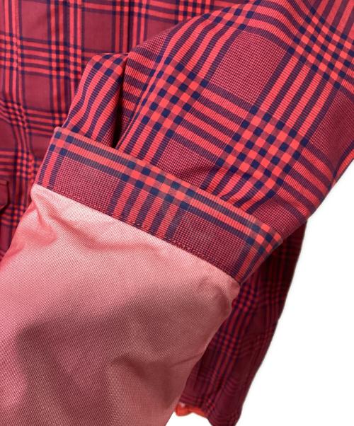 WHITE MOUNTAINEERING（ホワイトマウンテ二アニング）WHITE MOUNTAINEERING (ホワイトマウンテ二アニング) ゴアテックスマウンテンパーカー レッド サイズ:SIZE Mの古着・服飾アイテム