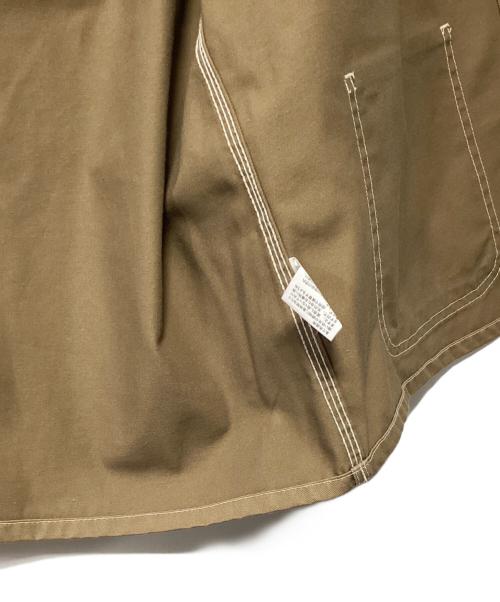 UNIVERSAL OVERALL（ユニバーサルオーバーオール）UNIVERSAL OVERALL (ユニバーサルオーバーオール) カバーオール ベージュ×ブラウン サイズ:Fの古着・服飾アイテム