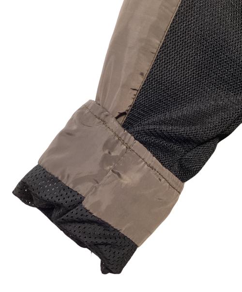 henly begins（ヘンリービギンズ）henly begins (ヘンリービギンズ) ソフトシェルジャケット ブラウン×ブラック サイズ:Mの古着・服飾アイテム