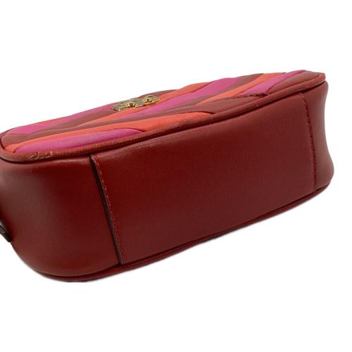 TORY BURCH（トリーバーチ）TORY BURCH (トリーバーチ) キラシェブロンカメラバッグ レッド×ピンクの古着・服飾アイテム