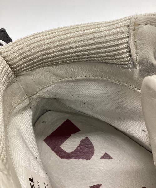 DIESEL（ディーゼル）DIESEL (ディーゼル) ミドカットスニーカー アイボリー サイズ:25.5の古着・服飾アイテム