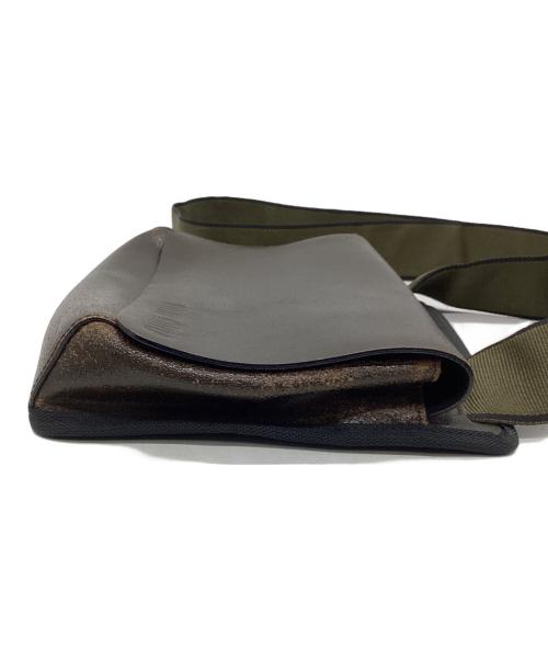 MIU MIU（ミュウミュウ）MIU MIU (ミュウミュウ) ショルダーバッグ ブラウンの古着・服飾アイテム