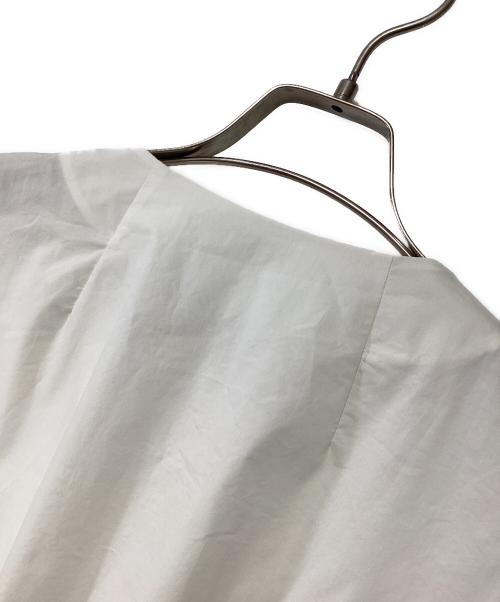 ANAYI（アナイ）ANAYI (アナイ) フリルブルゾン ホワイト サイズ:34の古着・服飾アイテム