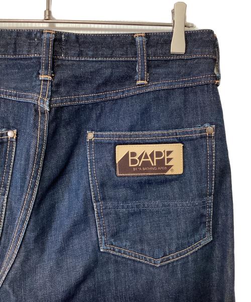 BAPE BY A BATHING APE（ベイプバイアベイシングエイプ）BAPE BY A BATHING APE (ベイプバイアベイシングエイプ) デニムパンツ インディゴ サイズ:Mの古着・服飾アイテム