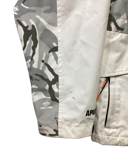 A BATHING APE（ア ベイシング エイプ）A BATHING APE (ア ベイシング エイプ) ジャケット ホワイト サイズ:Mの古着・服飾アイテム