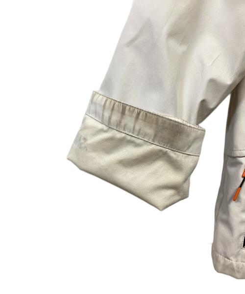 A BATHING APE（ア ベイシング エイプ）A BATHING APE (ア ベイシング エイプ) ジャケット ホワイト サイズ:Mの古着・服飾アイテム