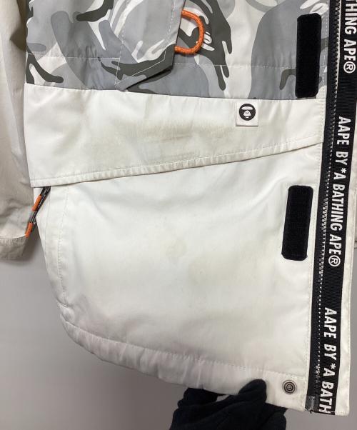 A BATHING APE（ア ベイシング エイプ）A BATHING APE (ア ベイシング エイプ) ジャケット ホワイト サイズ:Mの古着・服飾アイテム