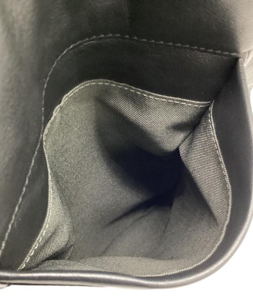 EAR（イア）EAR (イア) レザーショルダーバッグ ブラックの古着・服飾アイテム