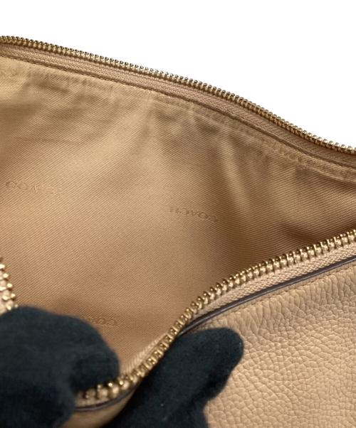 COACH（コーチ）COACH (コーチ) ショルダーバッグ ベージュの古着・服飾アイテム