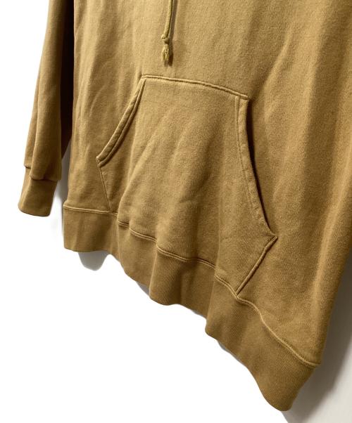 UNIVERSAL PRODUCTS.（ユニバーサルプロダクツ）UNIVERSAL PRODUCTS. (ユニバーサルプロダクツ) プルオーバーパーカー ベージュ サイズ:Smallの古着・服飾アイテム