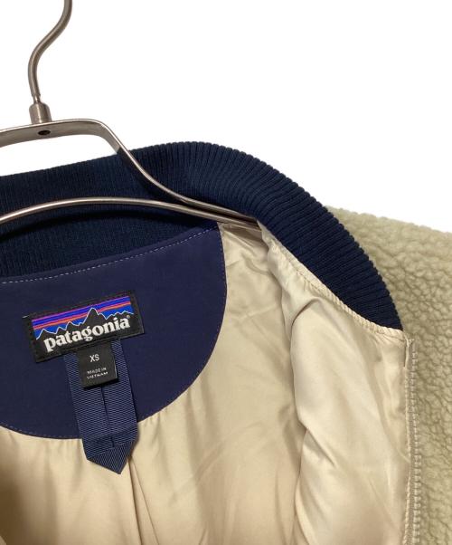Patagonia（パタゴニア）Patagonia (パタゴニア) Retro-X Bomber Jacket ホワイト×ネイビー サイズ:XSの古着・服飾アイテム