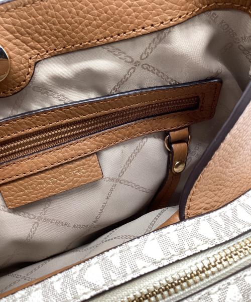 MICHAEL KORS（マイケル・コース）MICHAEL KORS (マイケル・コース) 2WAYバッグ ベージュの古着・服飾アイテム