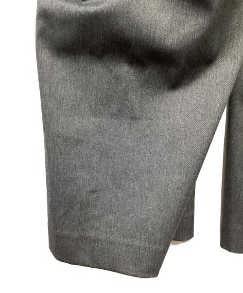 pillings（ピリングス）pillings (ピリングス) しわパンツ グレー サイズ:1 未使用品の古着・服飾アイテム