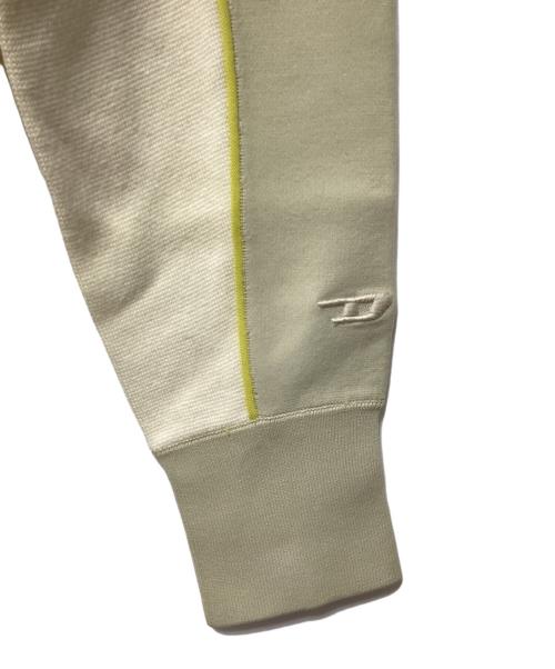 DIESEL（ディーゼル）DIESEL (ディーゼル) 厚手ニット アイボリー×ベージュ サイズ:XS 未使用品の古着・服飾アイテム