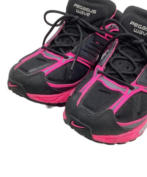 NIKE（ナイキ）NIKE (ナイキ) ローカットスニーカー ショッキングピンク×ブラック サイズ:26.5の古着・服飾アイテム