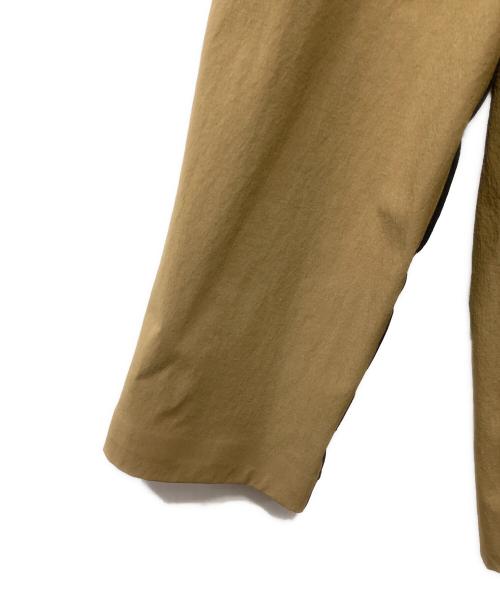 Snow peak（スノーピーク）Snow peak (スノーピーク) シームレスパーカー ベージュ×ブラック サイズ:Mの古着・服飾アイテム