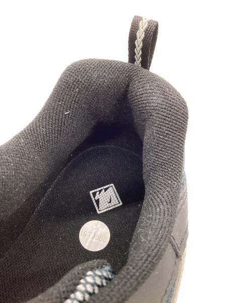 NIKE（ナイキ）NIKE (ナイキ) ローカットスニーカー ブラック×シルバー サイズ:29の古着・服飾アイテム