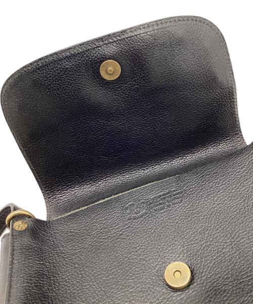 IL BISONTE（イル ビゾンテ）IL BISONTE (イル ビゾンテ) ショルダーバッグ ブラックの古着・服飾アイテム