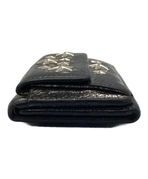 JIMMY CHOO（ジミーチュウ）JIMMY CHOO (ジミーチュウ) 3つ折り財布 シルバーの古着・服飾アイテム