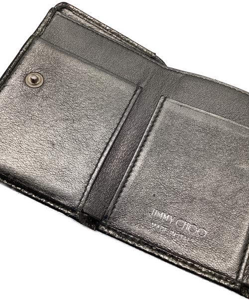 JIMMY CHOO（ジミーチュウ）JIMMY CHOO (ジミーチュウ) 3つ折り財布 シルバーの古着・服飾アイテム