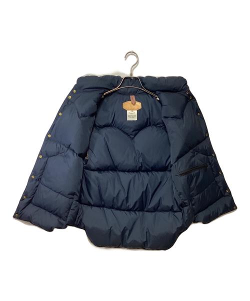 RockyMountainFeatherBed × BEAMS（ロッキーマウンテンフェザーベッド ×ビームス）RockyMountainFeatherBed × BEAMS (ロッキーマウンテンフェザーベッド ×ビームス) リバーシブルダウンベスト ベージュ×ネイビー サイズ:38の古着・服飾アイテム