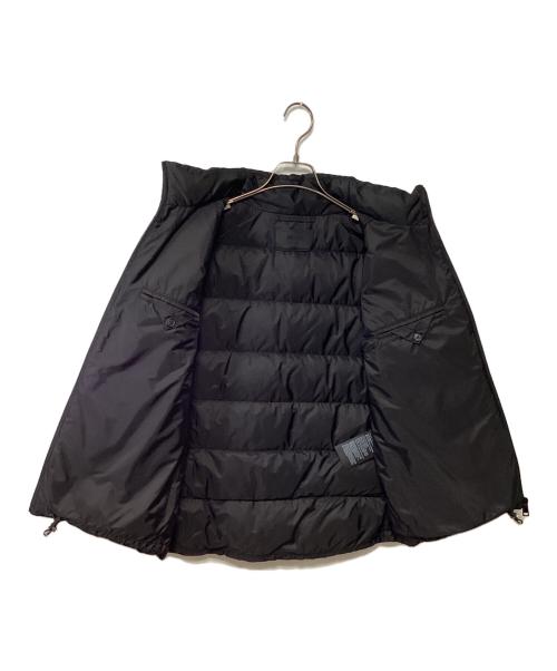 PRADA（プラダ）PRADA (プラダ) トライアングルロゴダウンベスト ブラック サイズ:50の古着・服飾アイテム