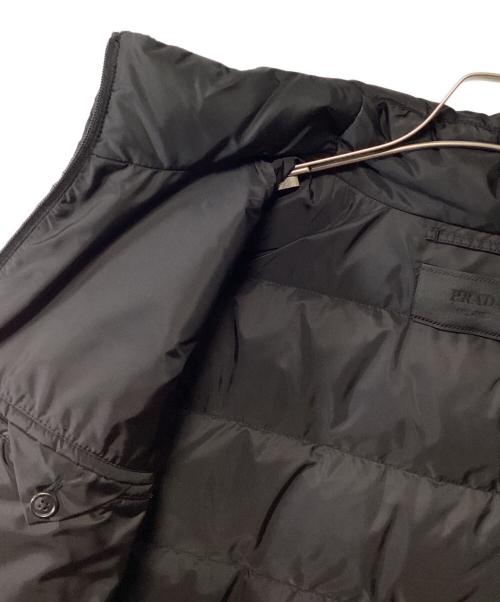 PRADA（プラダ）PRADA (プラダ) トライアングルロゴダウンベスト ブラック サイズ:50の古着・服飾アイテム