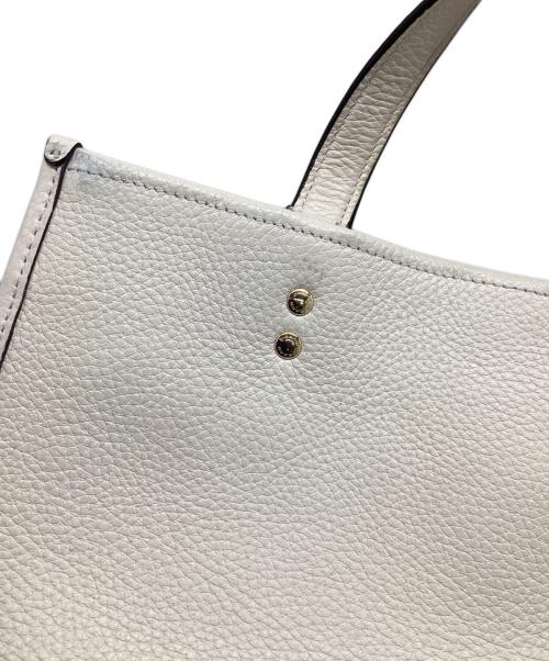 COACH（コーチ）COACH (コーチ) ハンドバッグ クリームの古着・服飾アイテム