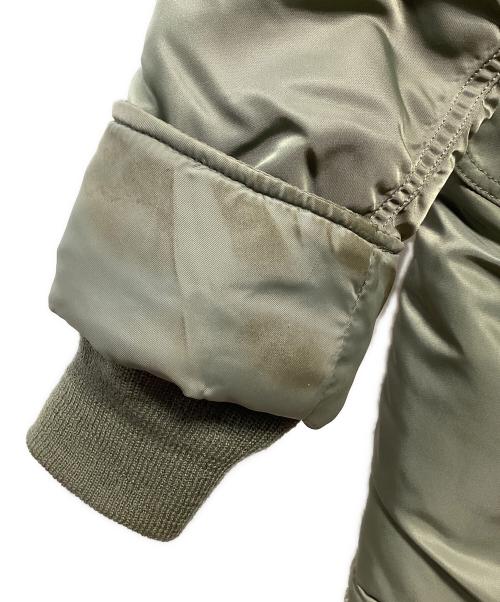 ALPHA INDUSTRIES（アルファインダストリーズ）ALPHA INDUSTRIES (アルファインダストリーズ) フライトジャケット 黄緑 サイズ:Mの古着・服飾アイテム