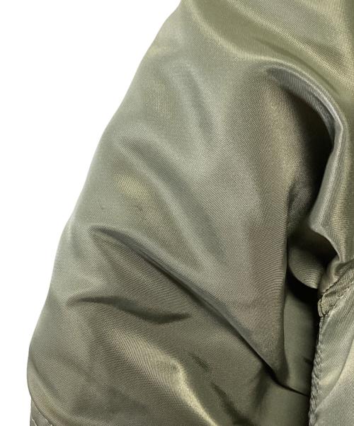 ALPHA INDUSTRIES（アルファインダストリーズ）ALPHA INDUSTRIES (アルファインダストリーズ) フライトジャケット 黄緑 サイズ:Mの古着・服飾アイテム