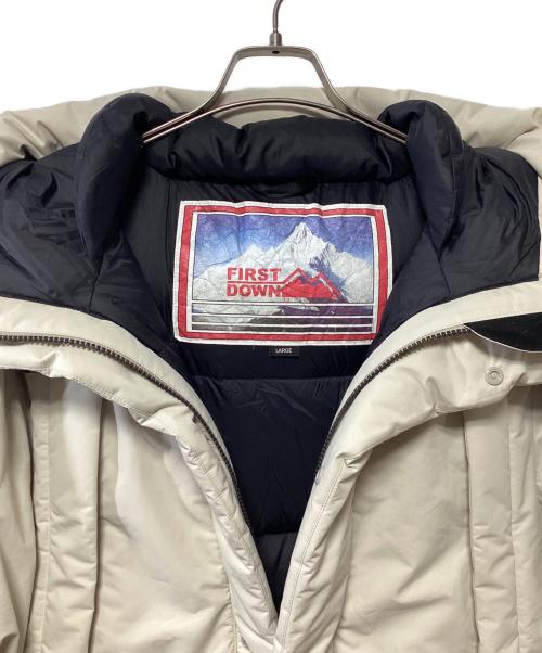 FIRST DOWN（ファーストダウン）FIRST DOWN (ファーストダウン) ダウンジャケット アイボリー×ブラック サイズ:LARGEの古着・服飾アイテム