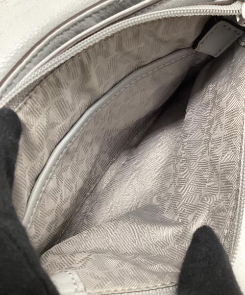 MICHAEL KORS（マイケルコース）MICHAEL KORS (マイケルコース) ショルダーバッグ ライトグレーの古着・服飾アイテム
