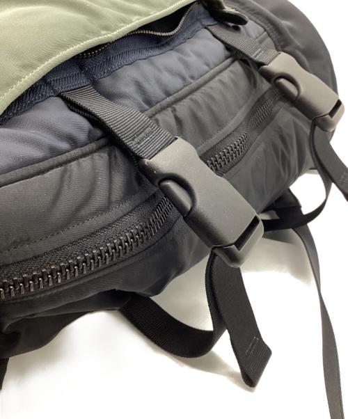 HARVEST LABEL（ハーヴェストレーベル）HARVEST LABEL (ハーヴェストレーベル) リュック ネイビー×カーキの古着・服飾アイテム