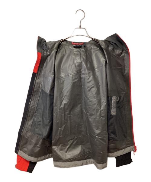 MAMMUT（マムート）MAMMUT (マムート) マウンテンパーカー レッド×ブラック サイズ:XLの古着・服飾アイテム