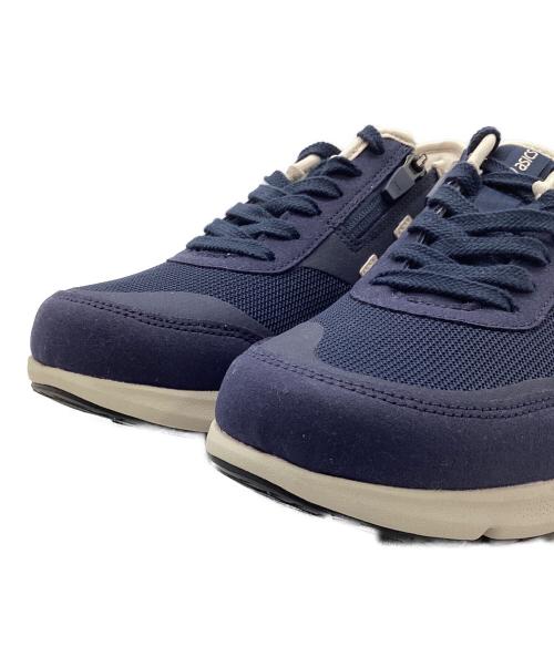 asics（アシックス）asics (アシックス) ローカットスニーカー ネイビー サイズ:25.5の古着・服飾アイテム