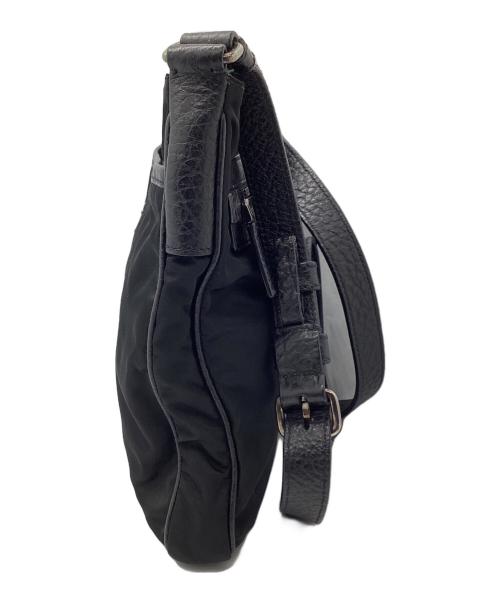 PRADA（プラダ）PRADA (プラダ) ナイロンショルダーバッグ ブラックの古着・服飾アイテム