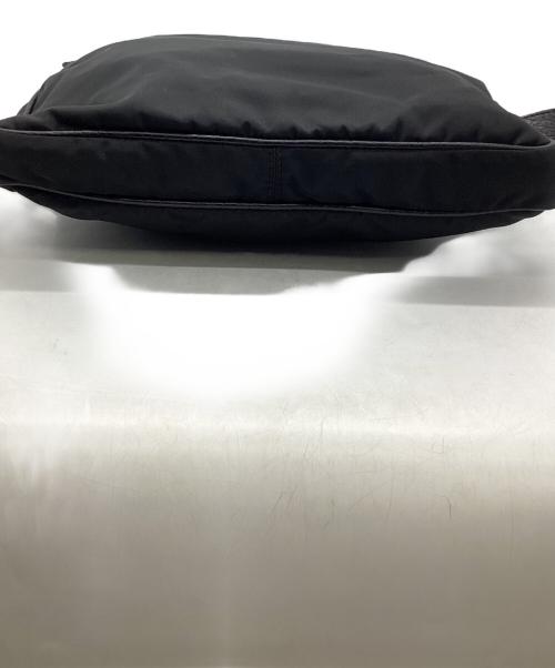 PRADA（プラダ）PRADA (プラダ) ナイロンショルダーバッグ ブラックの古着・服飾アイテム